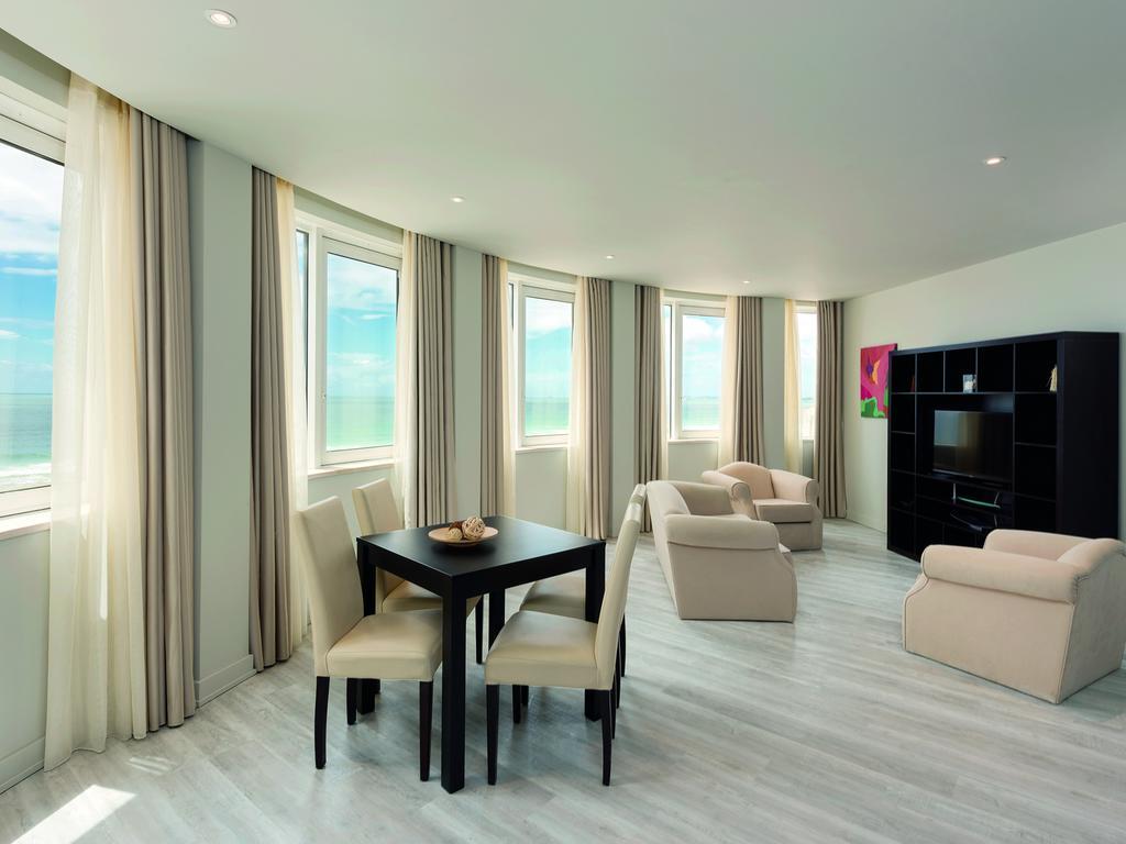 Suite Lit Queen-Size Premium - Vue sur Océan - Non-Fumeurs